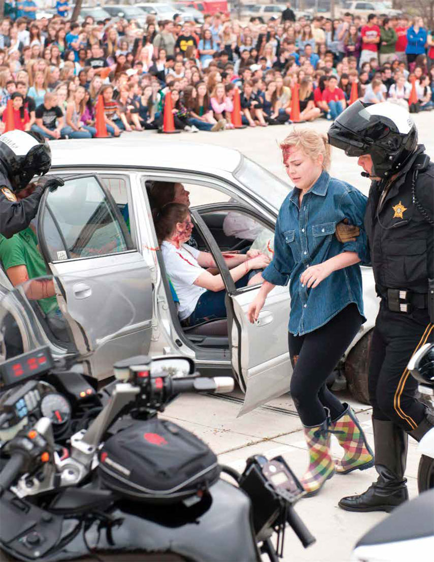 Vivid mock crash warns teen drivers of dangers