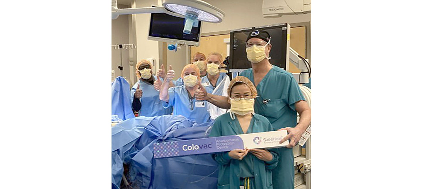 U.S. surgery with colostomy‑avoiding device